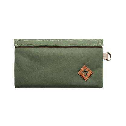 Revelry Confidant Luggage and Travel Products : Travel Bag Revelry Supply Green  